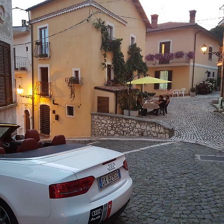Villa Scaccia pensieri Cerchio Esterno foto