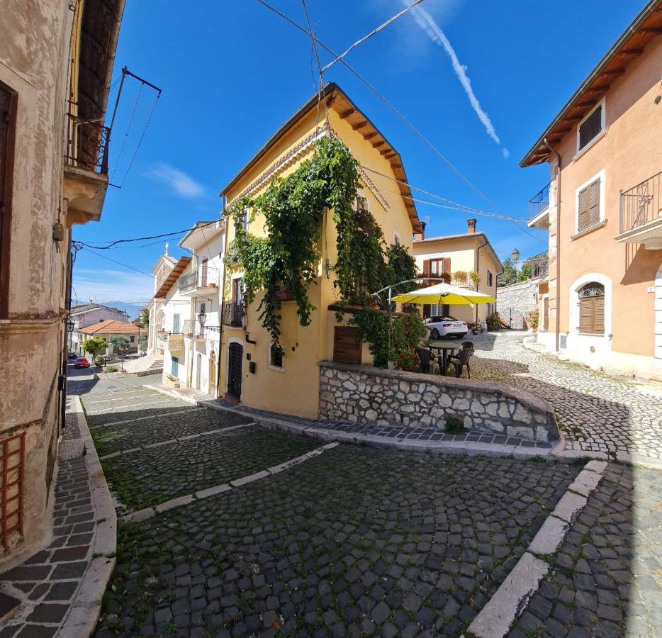 Villa Scaccia pensieri Cerchio Esterno foto