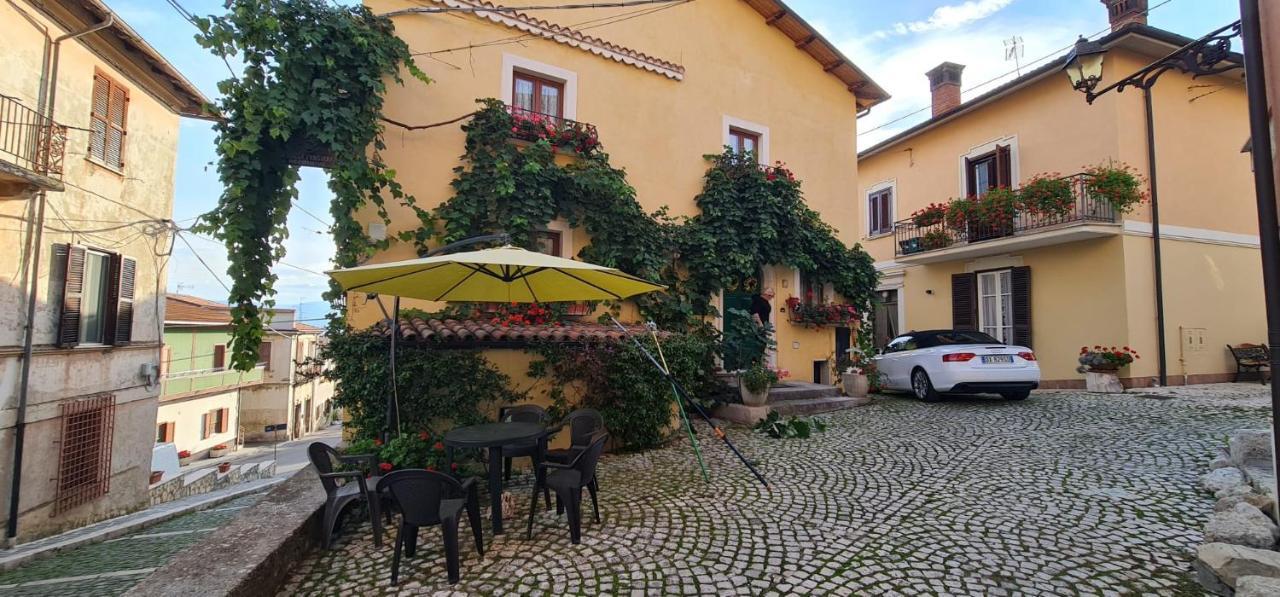 Villa Scaccia pensieri Cerchio Esterno foto