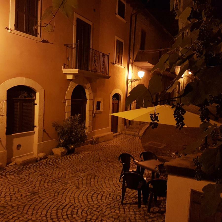 Villa Scaccia pensieri Cerchio Esterno foto