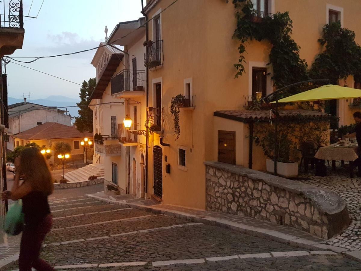 Villa Scaccia pensieri Cerchio Esterno foto