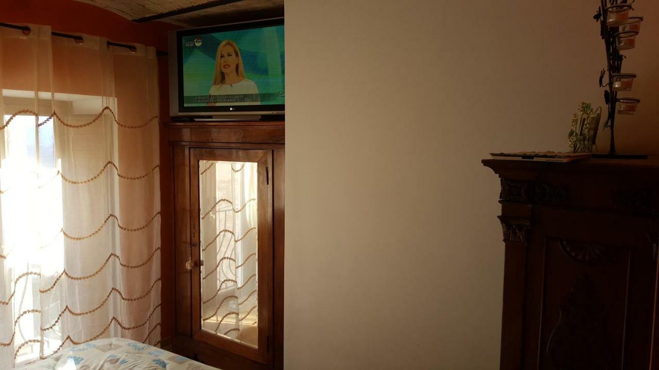 Villa Scaccia pensieri Cerchio Esterno foto