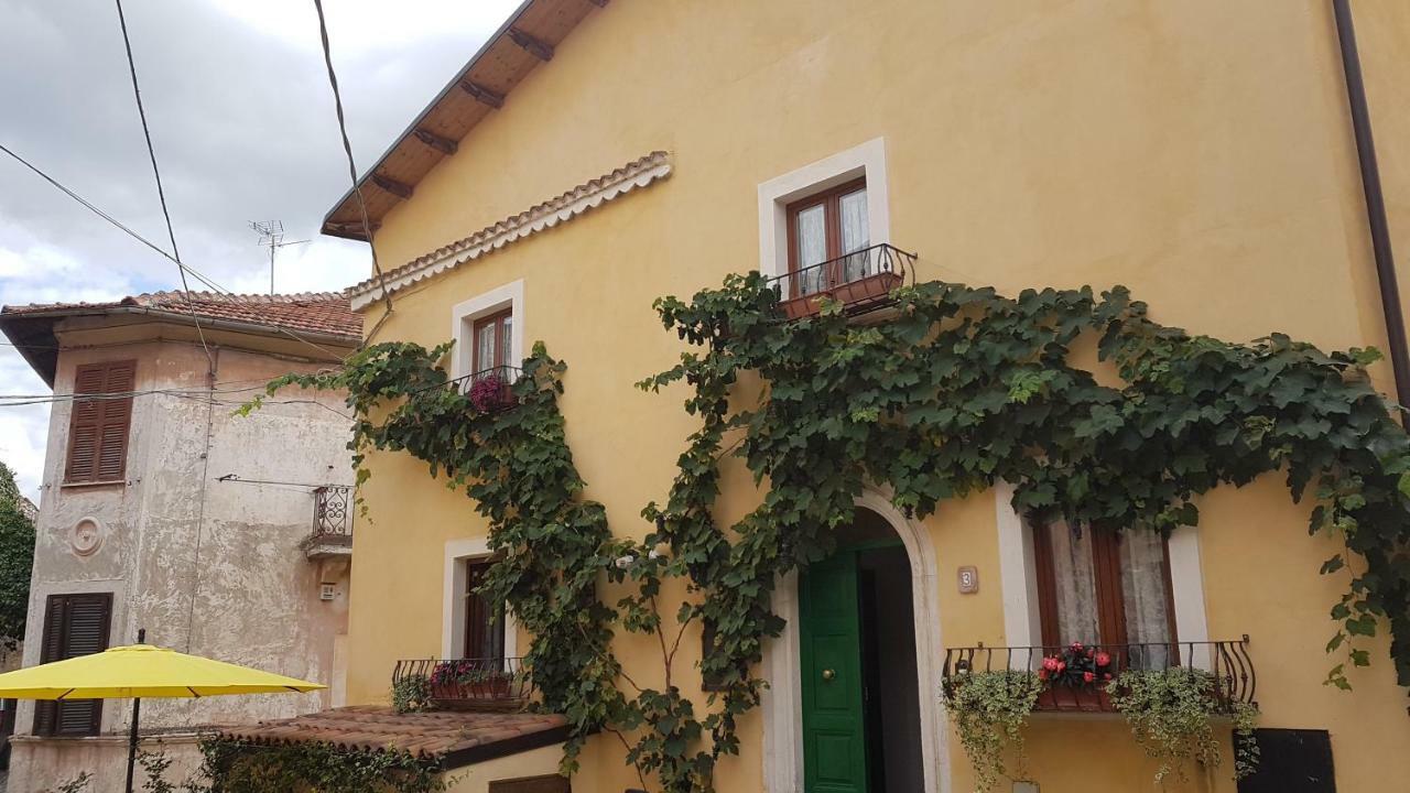 Villa Scaccia pensieri Cerchio Esterno foto